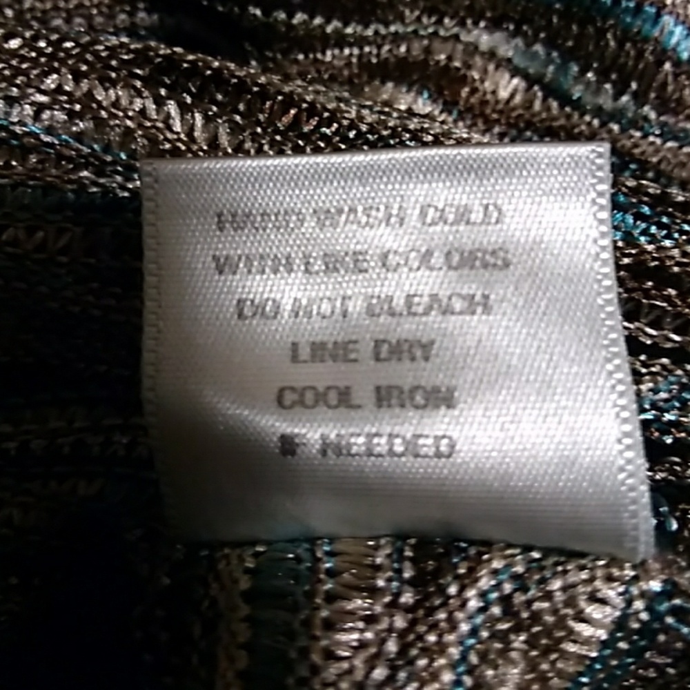Dress Barn Sleeveless Shell Top - Picture 8 of 9